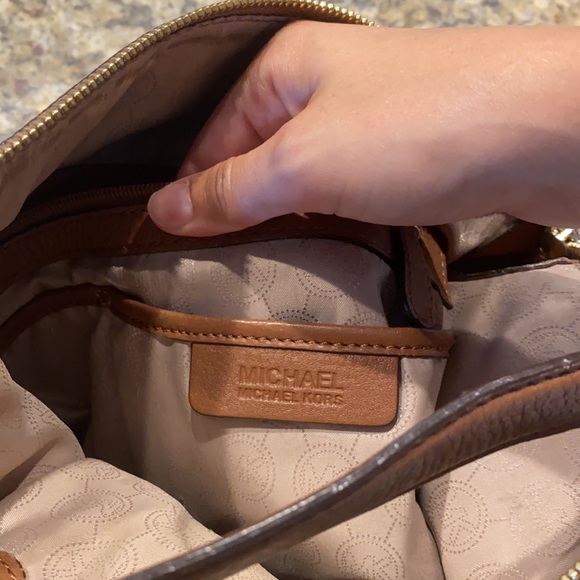 MK crossbody bag - Picture 6 of 6